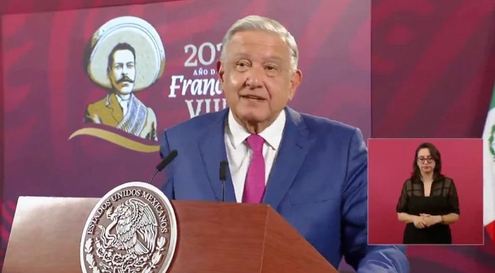 AMLO trata el tema del maíz en Sinaloa