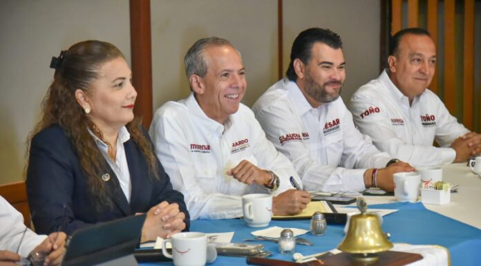 Asiste Gerardo Vargas Landeros a la asamblea de Ejecutivos de venta y mercadotecnia de Los Mochis, A.C.