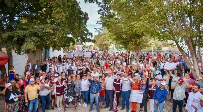 Gerardo Vargas se comprometió a llevar pavimentación a grupo de colonos