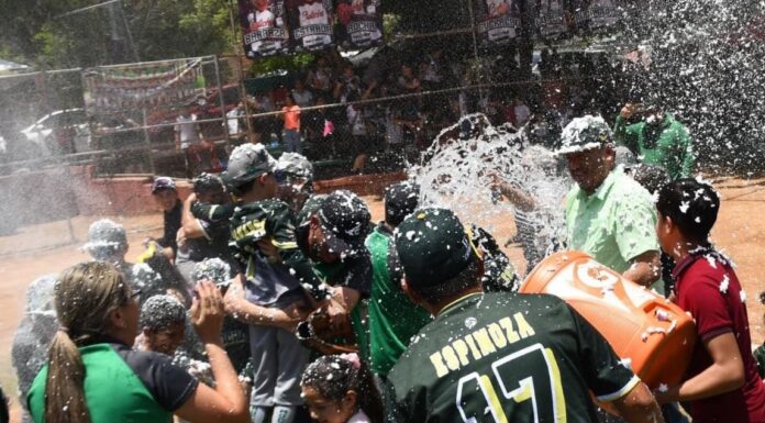 Ahome campeón en el torneo nacional de béisbol