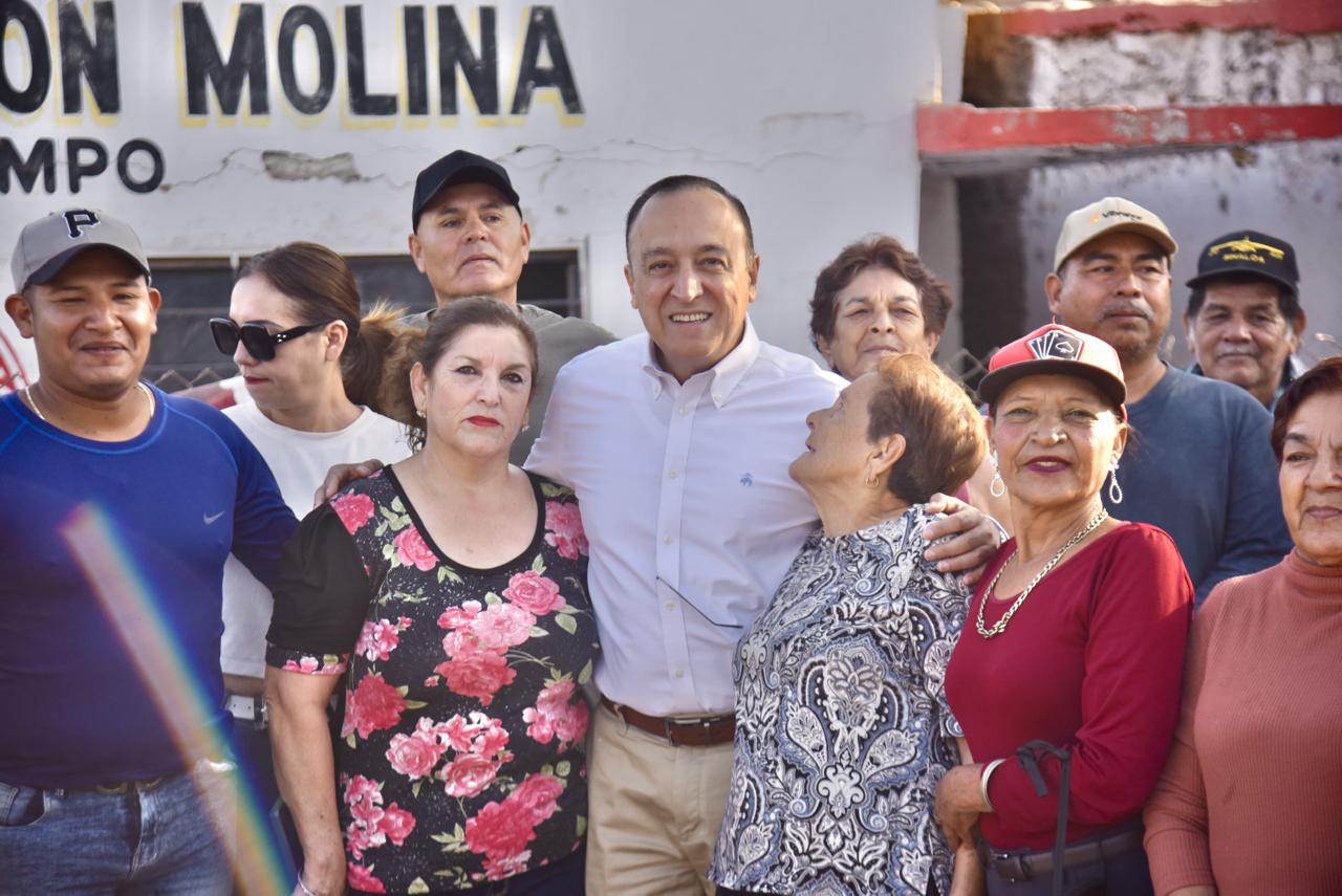 Acompaña el Alcalde de Ahome Antonio Menéndez a vecinos de Cohuibampo en el 87 aniversario de su fundación