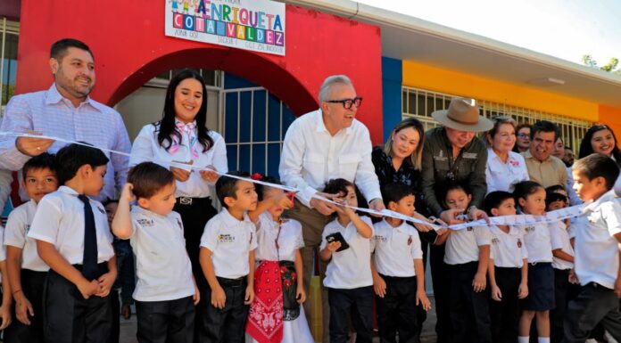 Entrega Rocha Moya nuevas de aulas en Jardín de Niños en Badiraguato