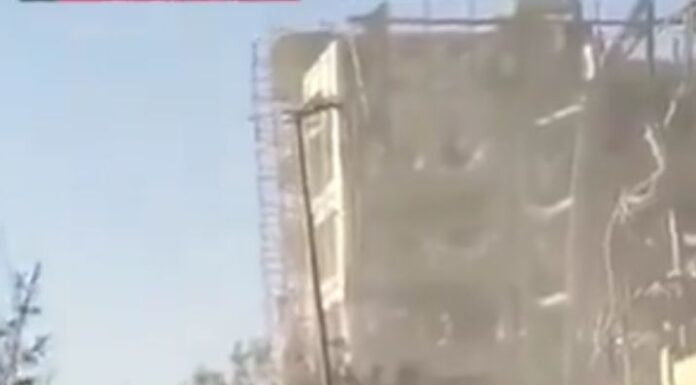 Impactan EE.UU e Israel sede clave para elegir al nuevo líder de Irán