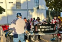Gobierno de El Fuerte brinda apoyo y solidaridad a Ahome tras incendio en Plaza Fiesta Las Palmas