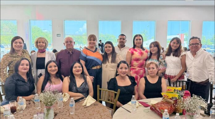 Reconoce Ayuntamiento de Ahome la labor del personal administrativo con festejo por el Día de la Secretaria