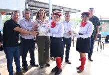 Alcaldesa Evangelina Llanes Carreón Inaugura el Ciclo Escolar 2026-2027 en Carrizo Grande