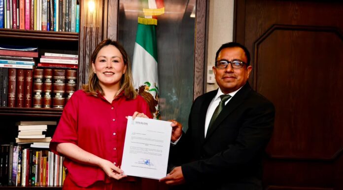 Gobernadora Yeraldine Bonilla toma protesta a Efrén Martínez Casimiro como subsecretario de Seguridad Pública