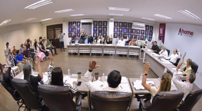 Síndica Procuradora expone informe semestral durante sesión de Cabildo