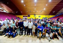 Secretaría de Salud y Beneficencia Pública entrega apoyos de salud visual, auditiva y motriz a personas en situación de vulnerabilidad