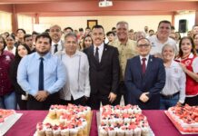 Alcalde Gildardo Leyva acompaña a la UAdeO de El Fuerte en Informe Anual y 35 aniversario de la institución