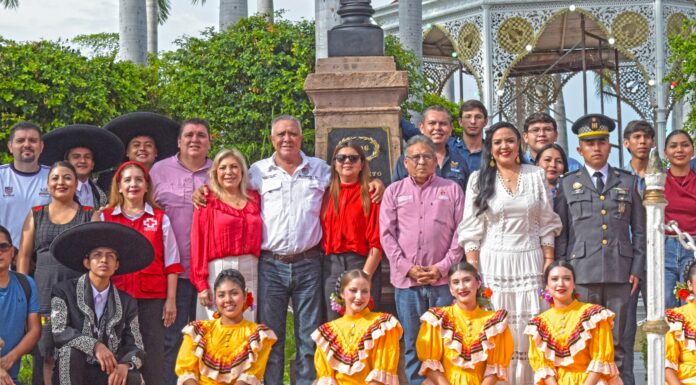 Gobierno de El Fuerte conmemora el 216 aniversario del Grito de Independencia con acto cívico