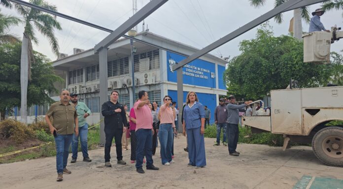 Avanza techumbre de la Preparatoria UAS con supervisión de la Alcaldesa Evangelina Llanes Carreón