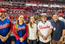 Más de 15 mil personas viven un espectacular arranque de la Liga Mexicana del Pacífico en Mazatlán