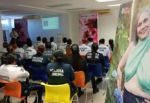 Promueven en Ahome la detección oportuna del cáncer de mama con conferencia a mujeres de la SSyPC