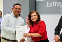 Entrega SEPyC 109 Becas Comisión a docentes de Educación Básica para estudios de posgrado